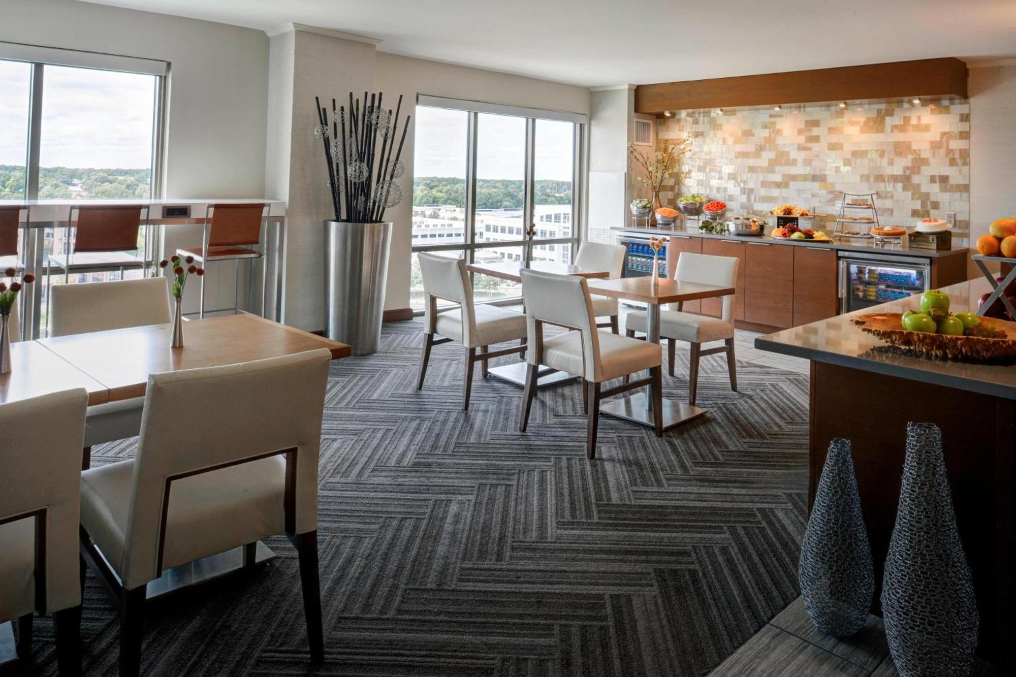 Newport News Marriott At City Center Esterno foto