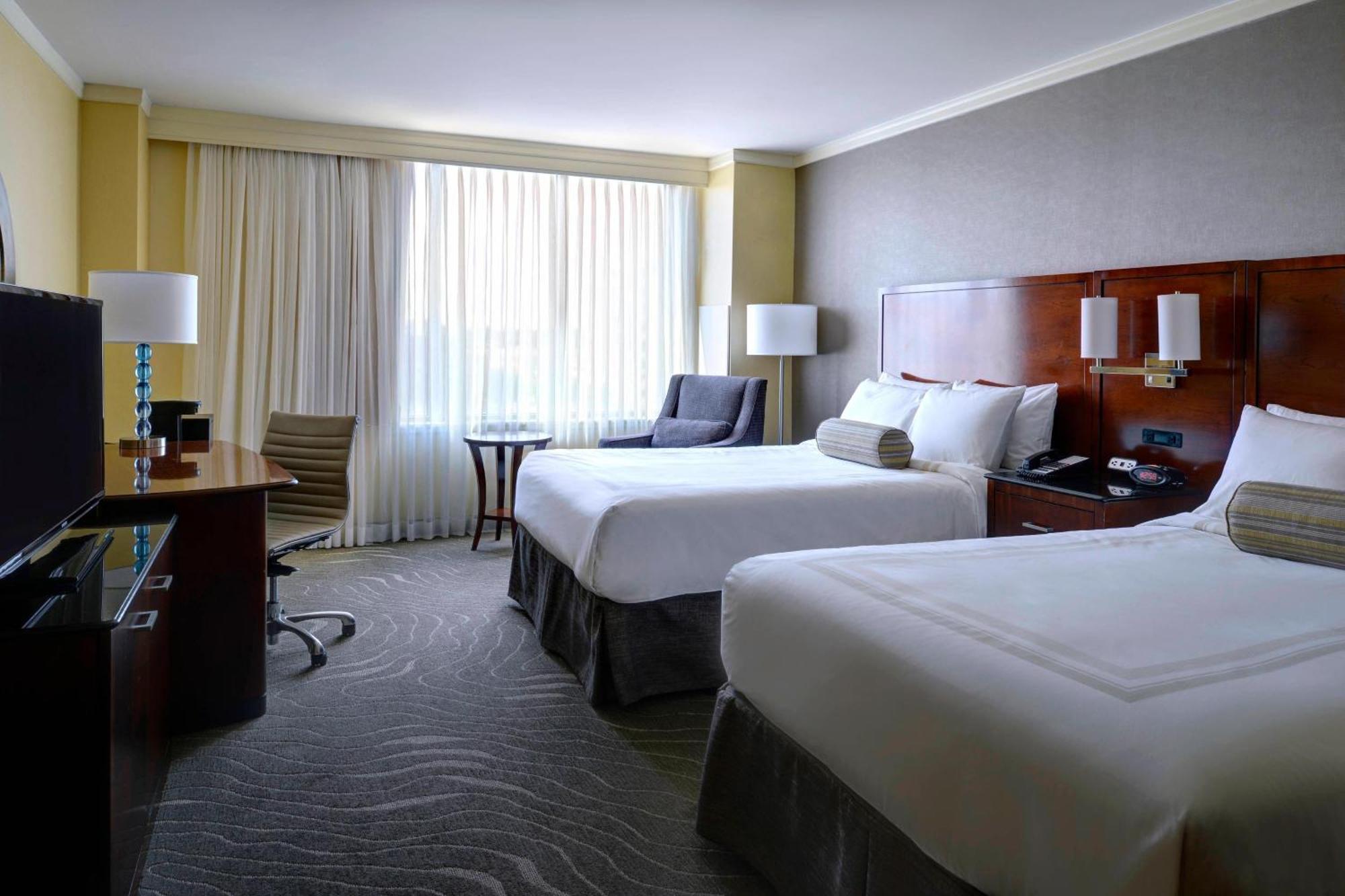 Newport News Marriott At City Center Esterno foto