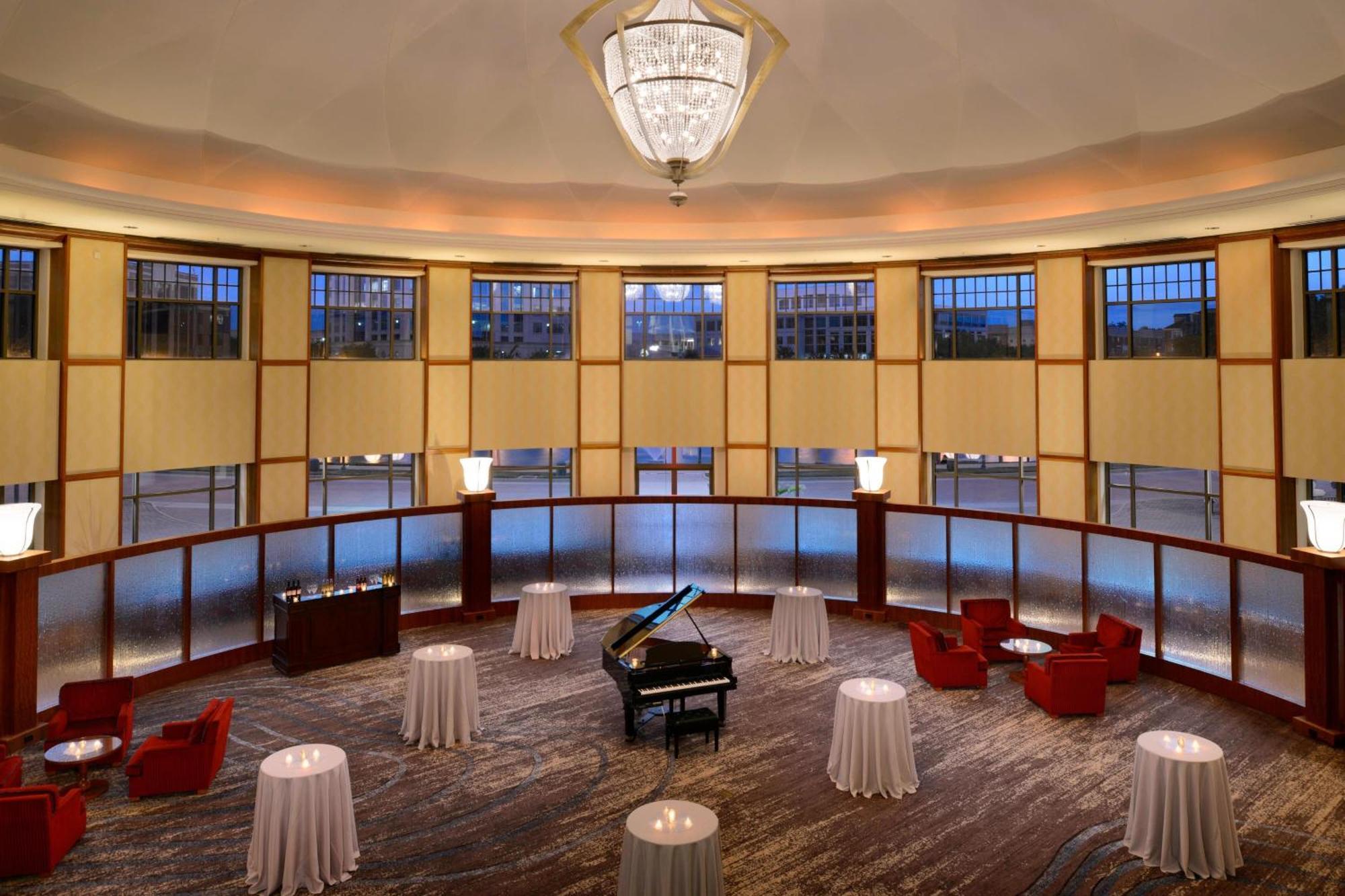 Newport News Marriott At City Center Esterno foto