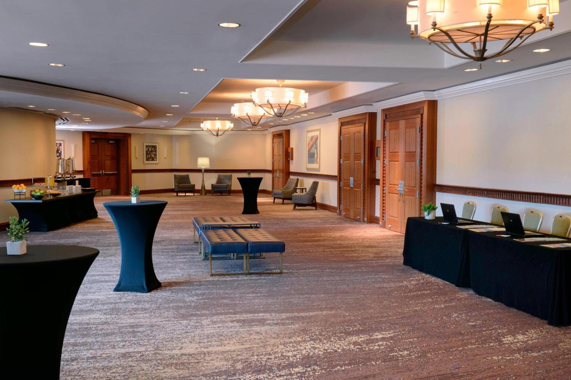 Newport News Marriott At City Center Esterno foto