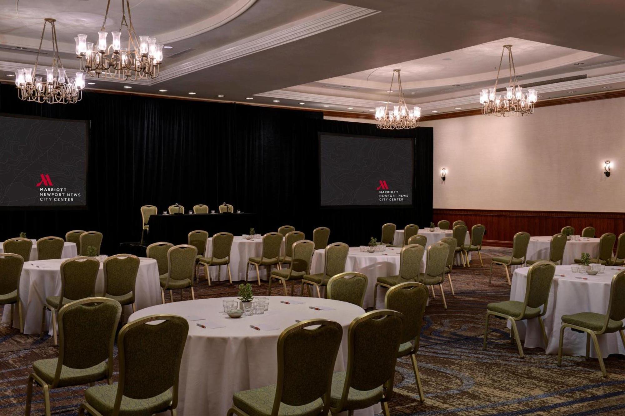 Newport News Marriott At City Center Esterno foto