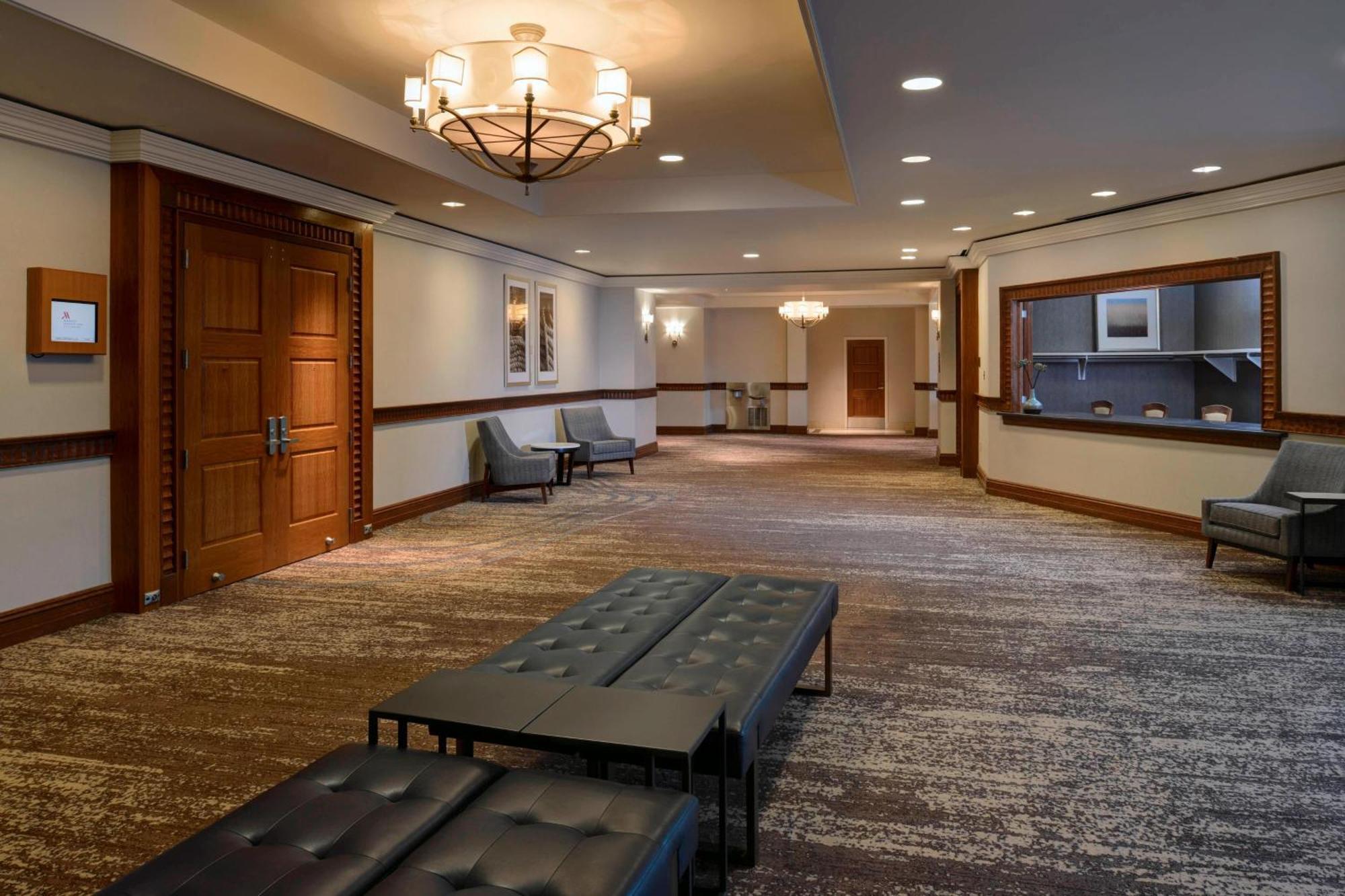 Newport News Marriott At City Center Esterno foto