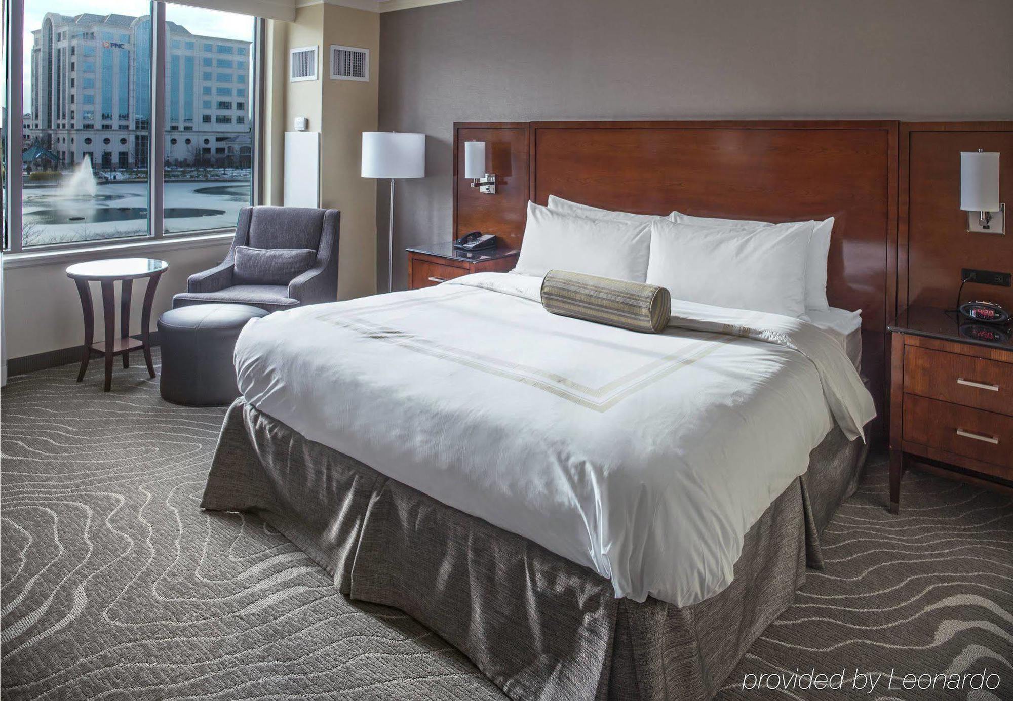 Newport News Marriott At City Center Esterno foto