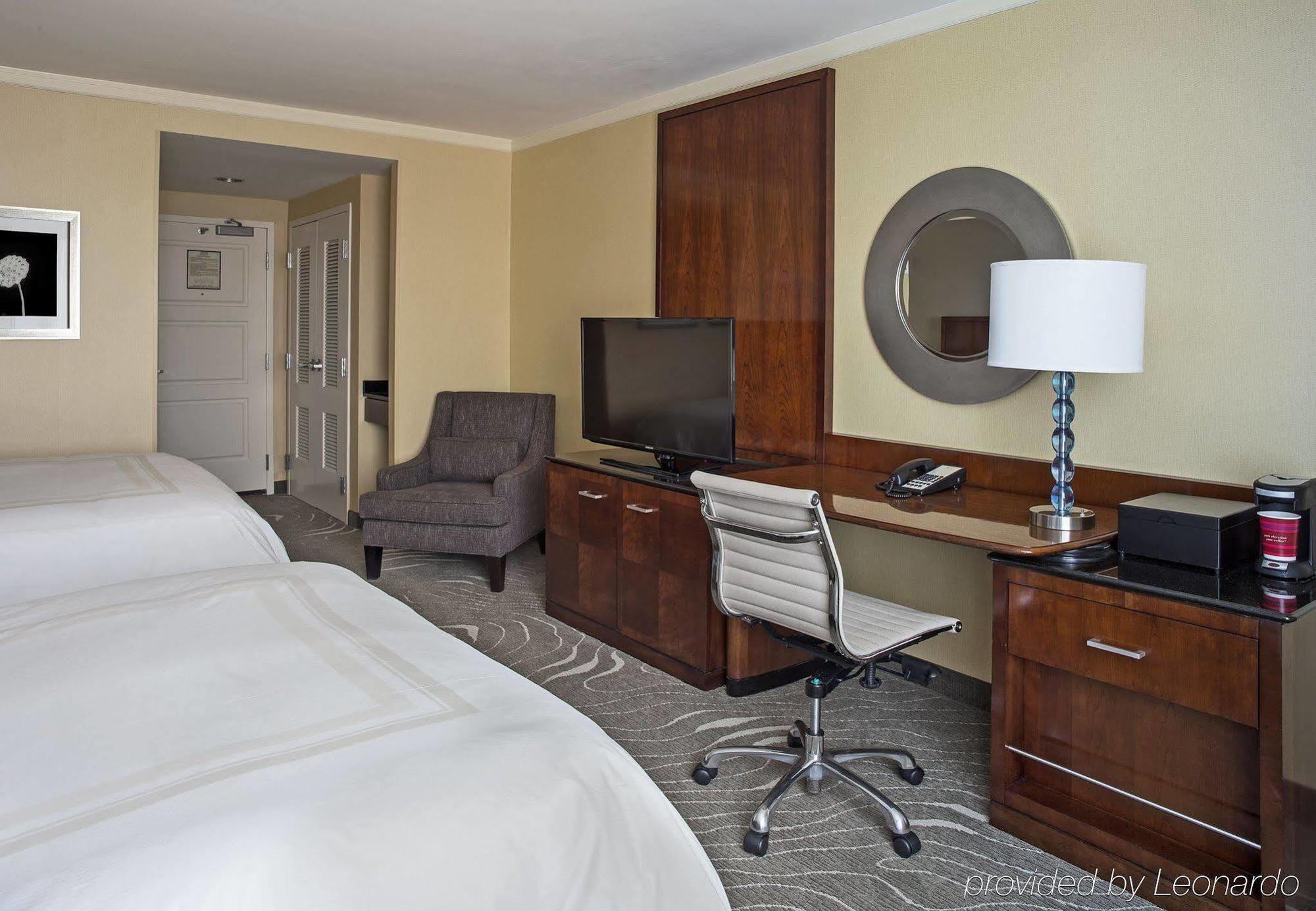 Newport News Marriott At City Center Esterno foto